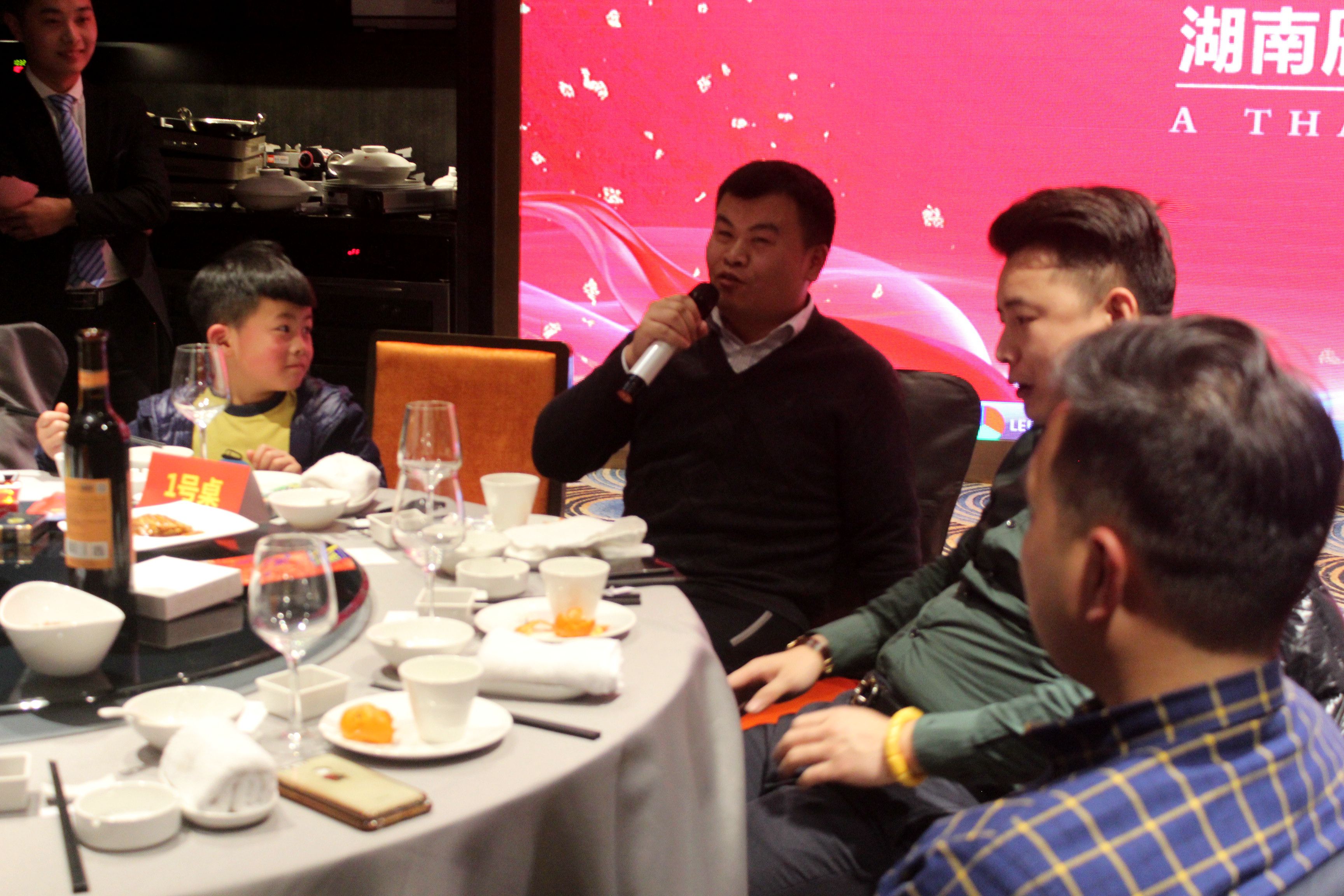 湖南中央空調(diào)，長(zhǎng)沙中央空調(diào)，中央空調(diào)